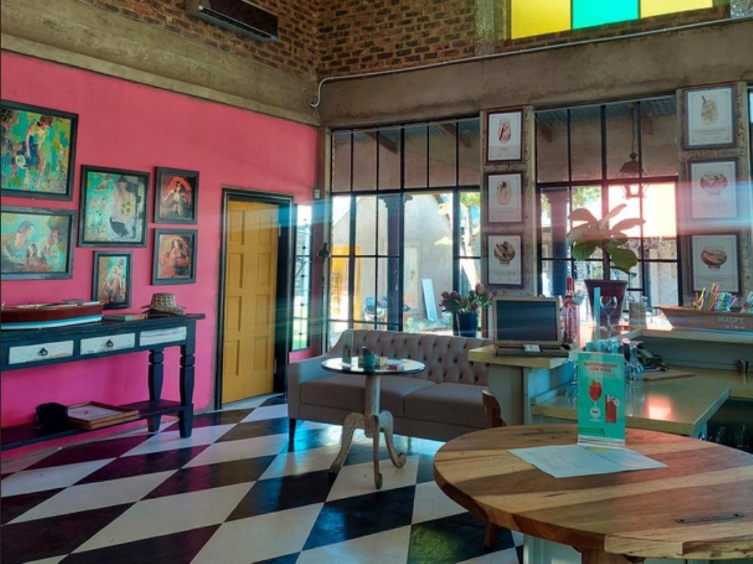 Art And Soul Restaurant, Accommodation, French Bar And Art Gallery Parys Buitenkant foto
